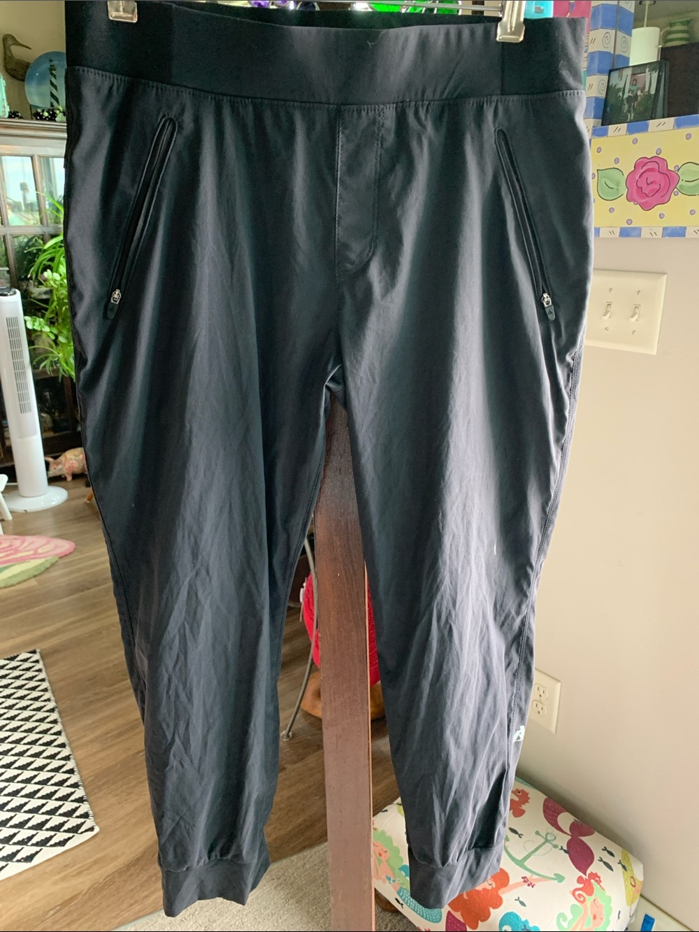 Eddie Bauer Women's Jogger Pants Size 6